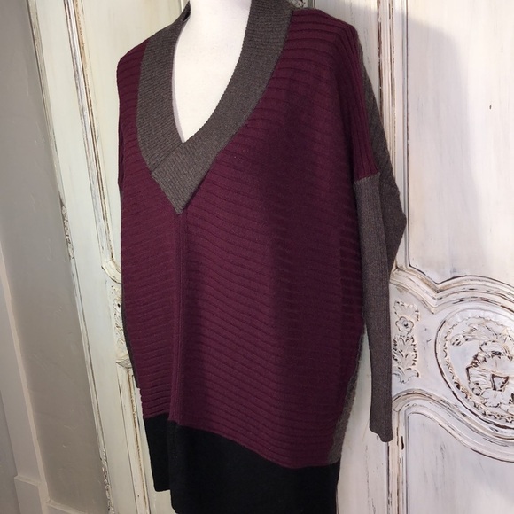 Color Block V Neck Mid Sleeve Tunic Sweater Size Small - Picture 2 of 11